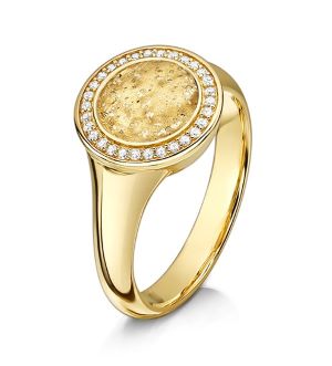 "Tribute ring in gold metal with a clear stone"