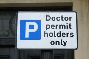 doctor permit holders only parking sign