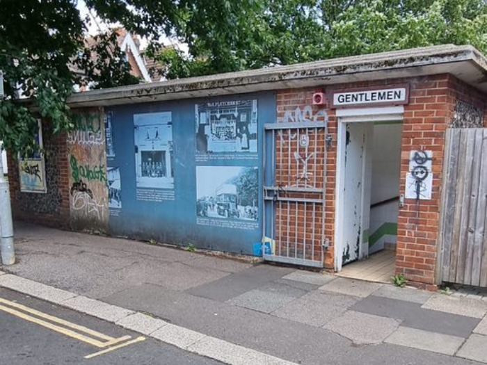 A picture of a public toilet block