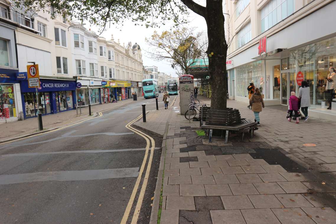 Western Road before the improvement works.