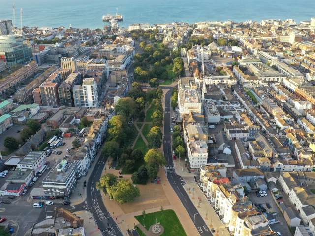 Valley Gardens, Brighton - integrated city centre routes and leisure spaces for all